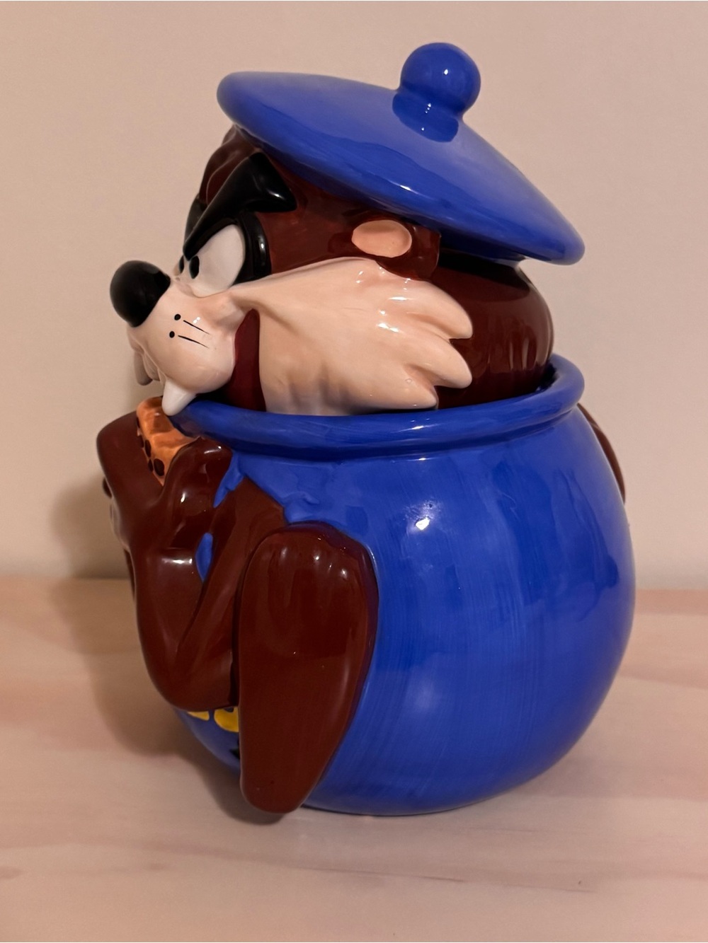 Vintage 1997 Tax Tasmanian Devil Ceramic Cookie Jar Glossy Vibrant Warner Bros - Picture 2 of 6